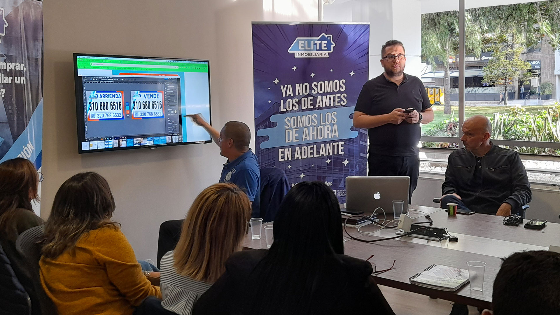 Capacitación y tecnología en Elite Inmobiliaria